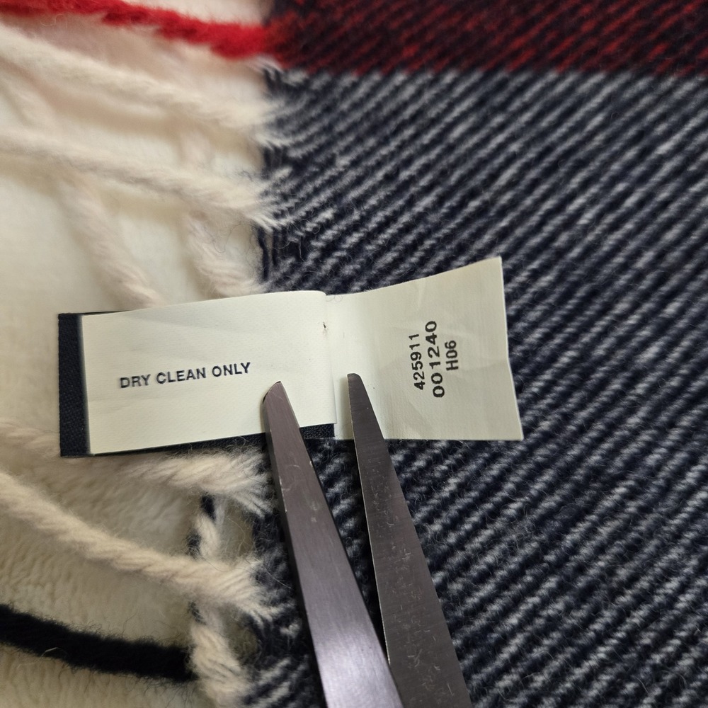 Gap Wool Blend Buffalo Plaid Scarf Fringe Patriotic San Francisco No 54023 66" - Picture 9 of 10